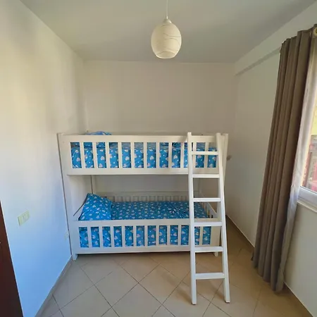 Queen Aparthotel
