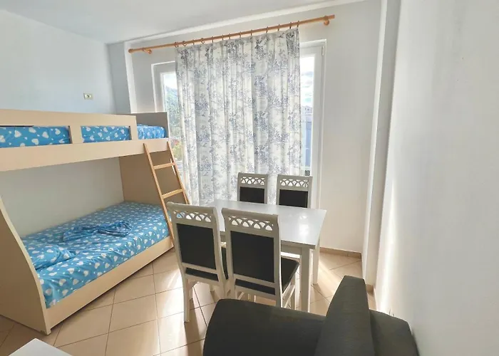 Aparthotel Queen Shëngjin