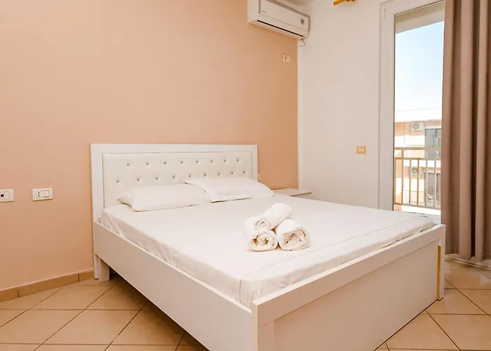 Queen Aparthotel Shëngjin